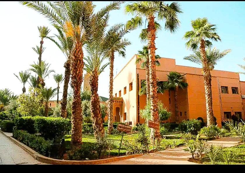 Riad Traditionnel De Charme 3 Chambres Marrakesh Exterior photo